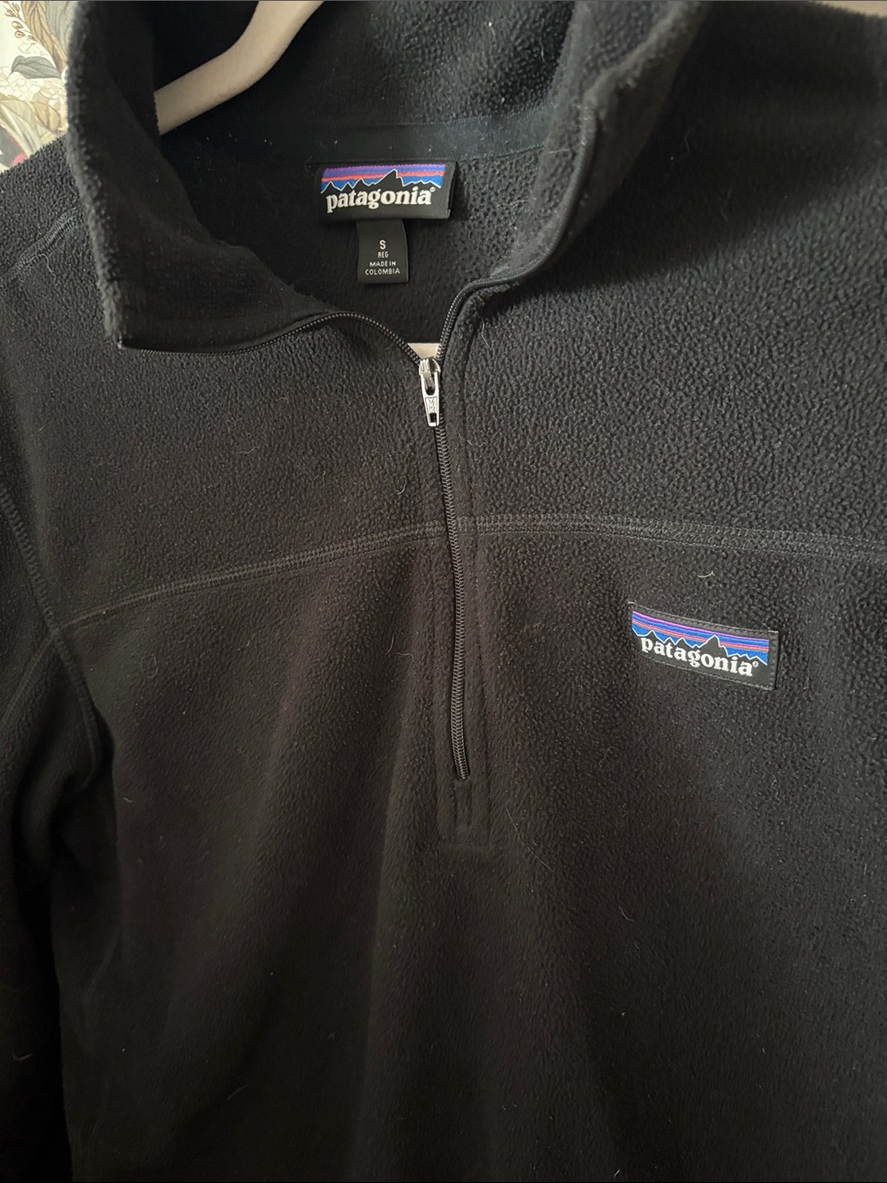 Patagonia Men’s Black Half-Zip Fleece Pullover
